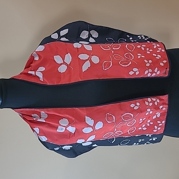 VERA NEUMANN Vintage Oblong Scarf, Leaves Print, Made in Japan - Picture 3 of 10